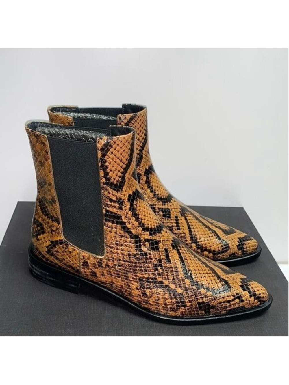 Freda Salvador Joan Chelsea Boots Womens 7.5 M Brass Snake Embossed Leather- 004